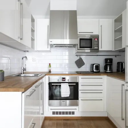 Διαμέρισμα 2ndhomes Gorgeous 1 Bedroom With Bathtub & Balcony *
